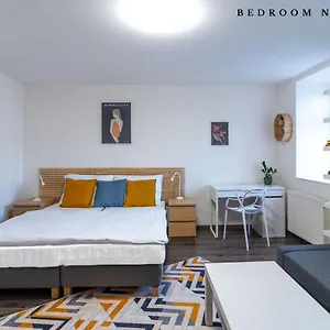 Aparthotel The Bookhouse, 5-bedroom By Castle