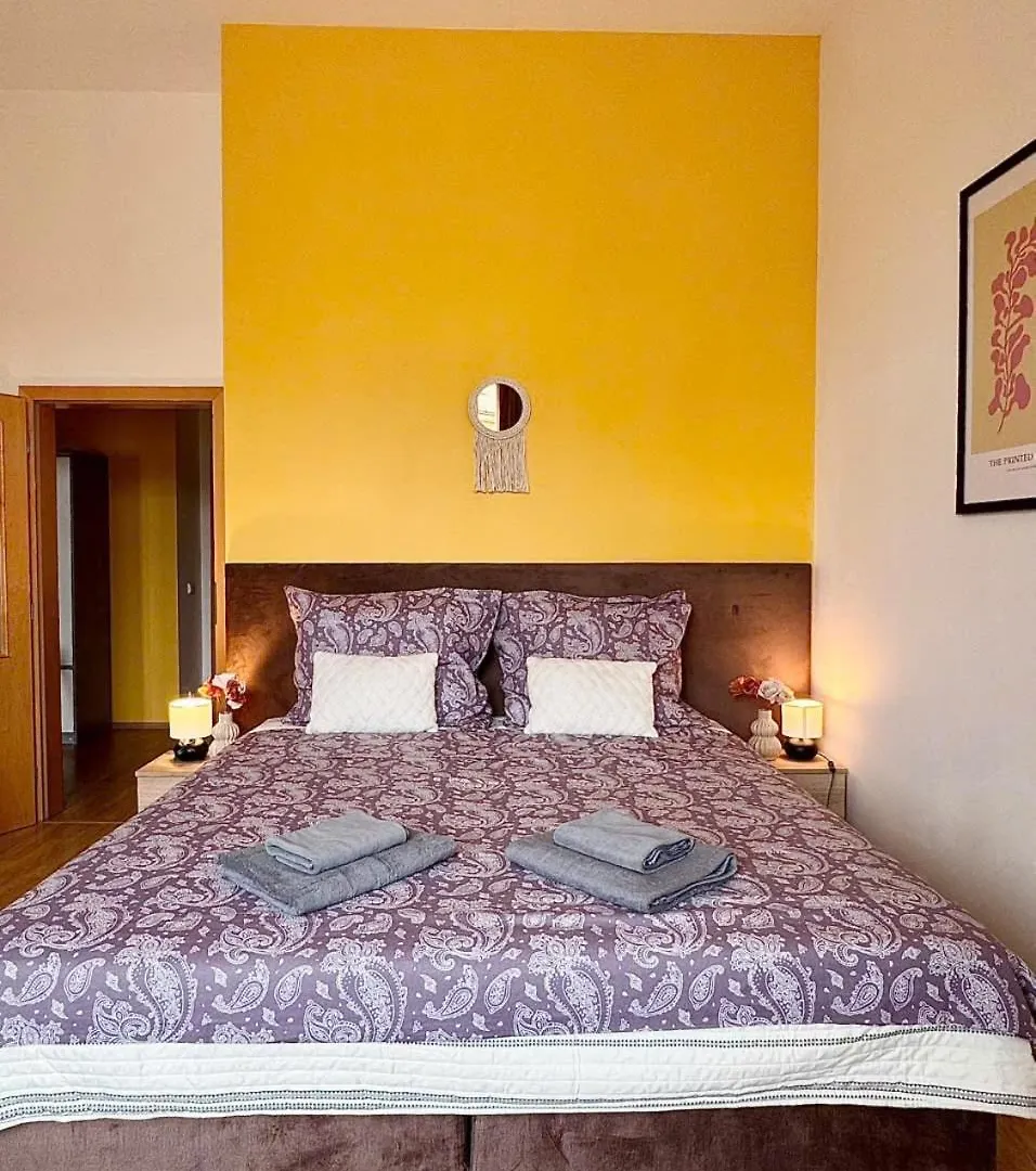 Lumi Retreat Prague Apart otel