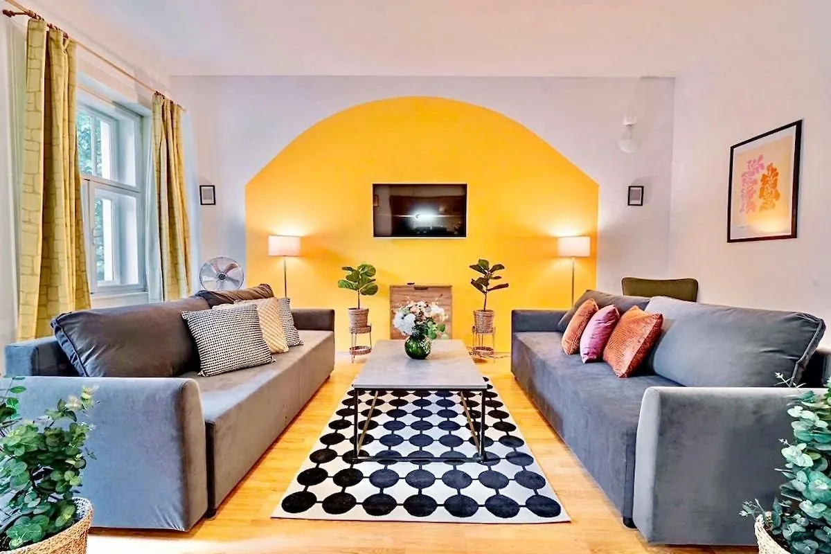 Lumi Retreat Prague Apart otel