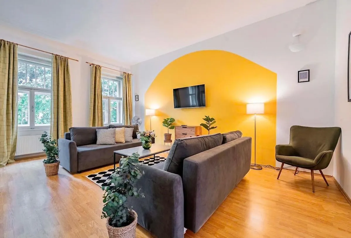 Lumi Retreat Prague Apart otel