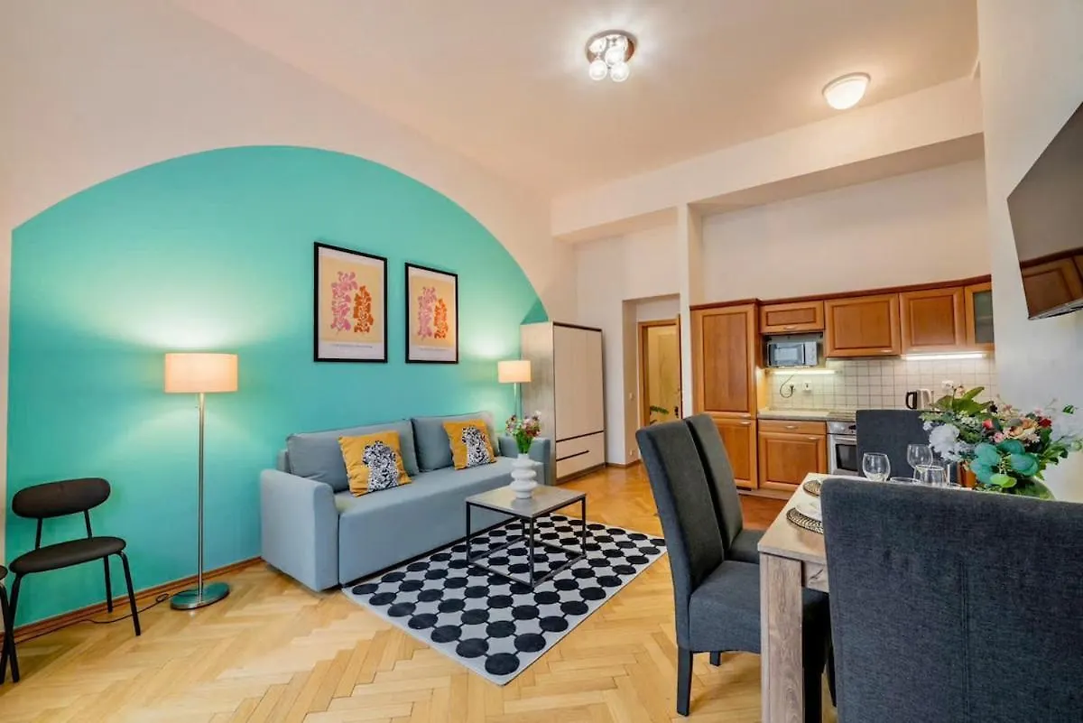 Lumi Retreat Prague Apart otel